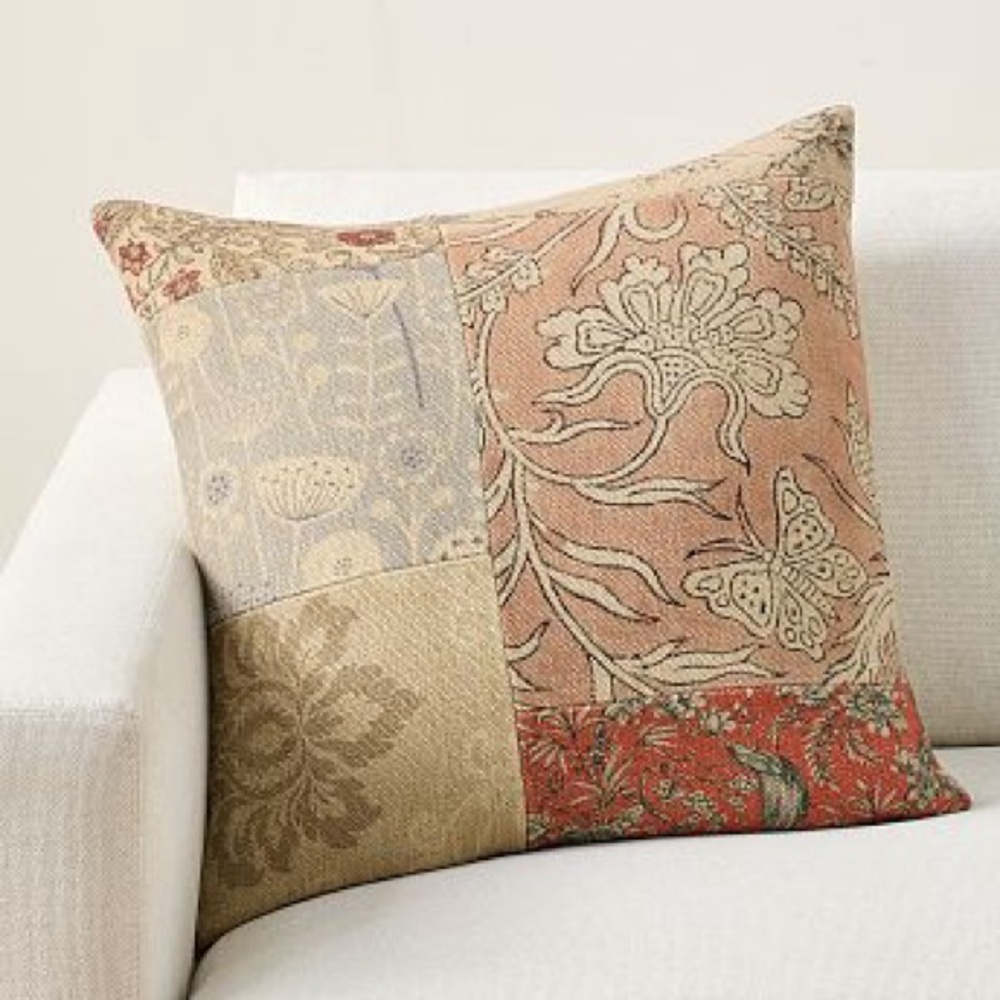 Pottery Barn Pillow and Pillow Case - New with Tags, Large